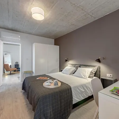 San Tatil Evi *